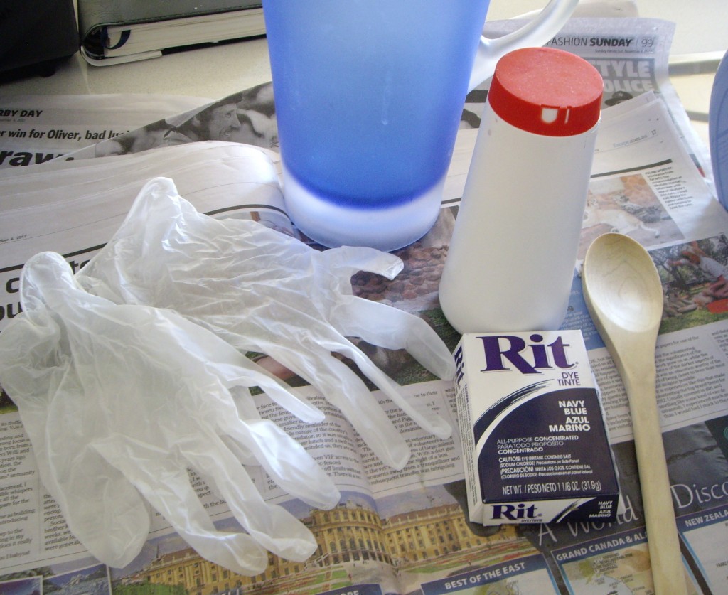 How to refresh and update your wardrobe with dye